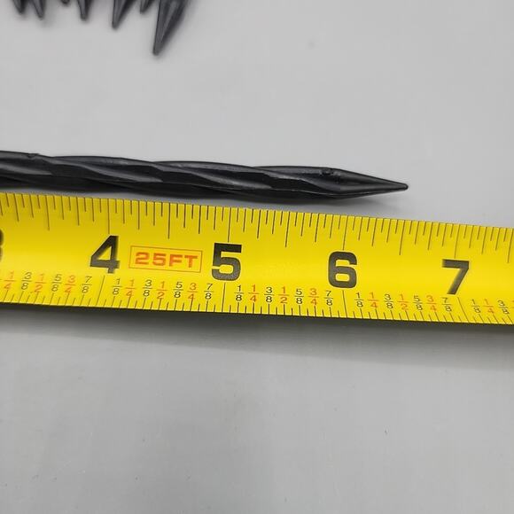 Landscape Edging Spikes 6.5" Edging Stakes Landscaping Flower Gardens Lawn 30 - Picture 6 of 8